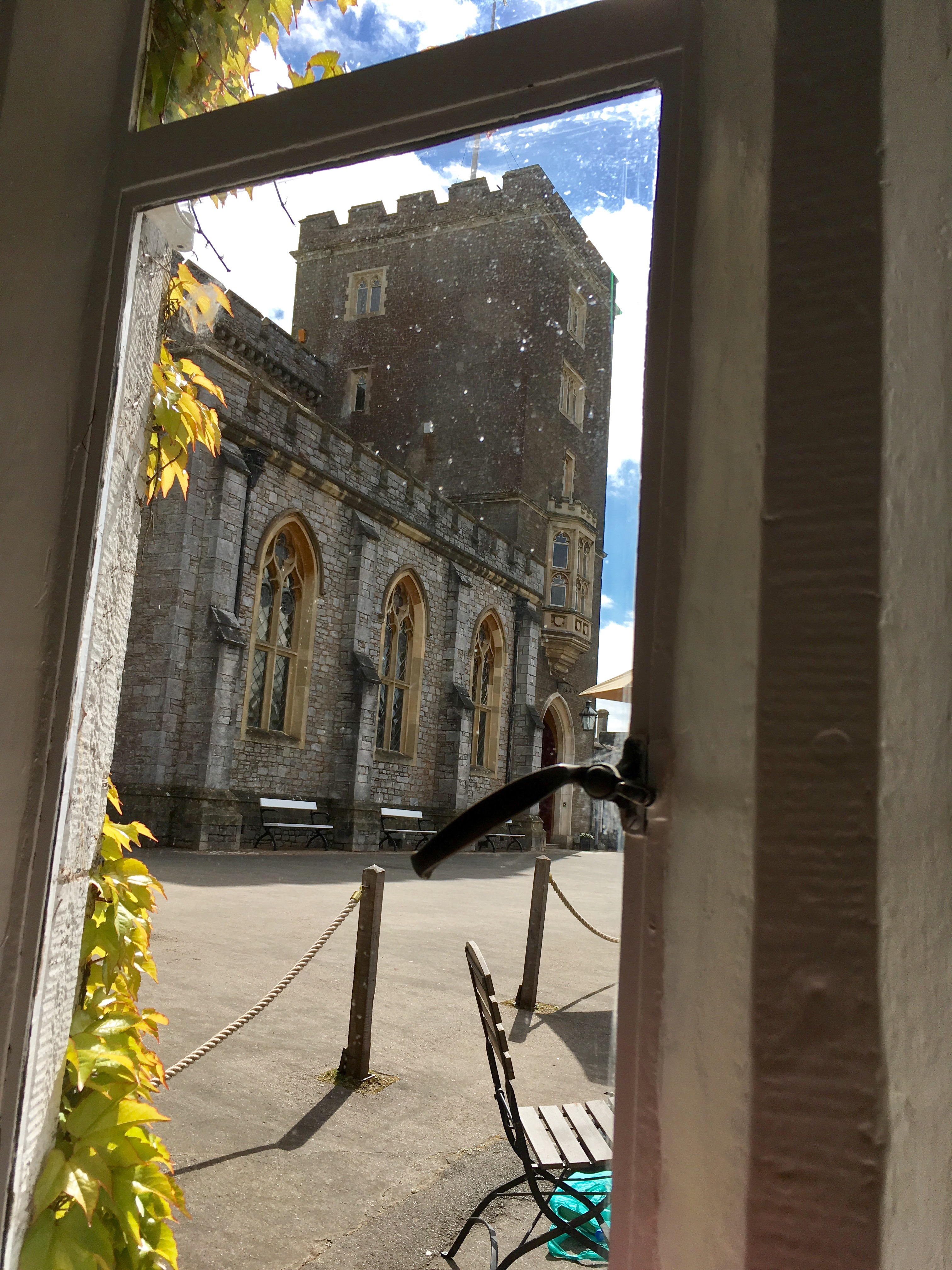 Cream tea and meeting the Countess of Devon at Powderham Castle, pic by exploring exeter 2016