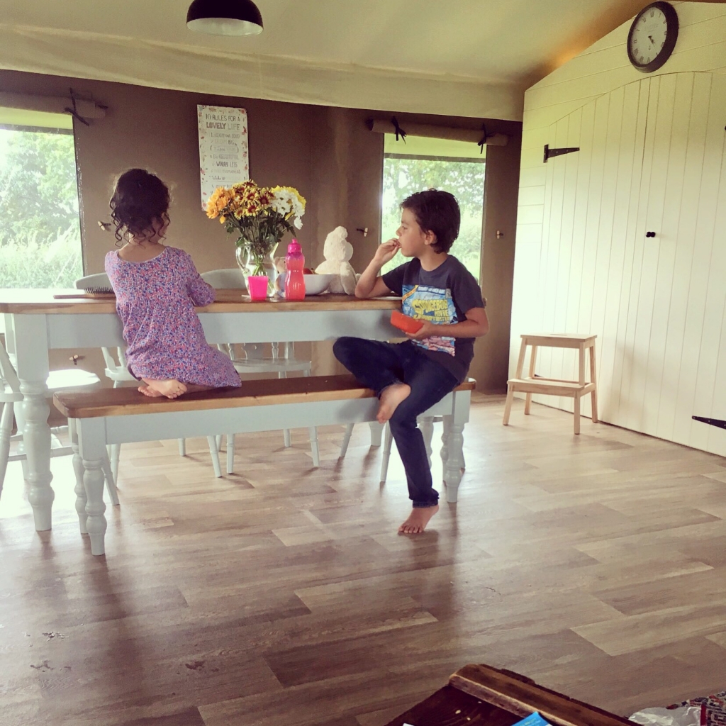 Just 30 minutes from Exeter in the car and you could be luxury glamping at gorgeous Midleydown! copyright: Exploring exeter 2017