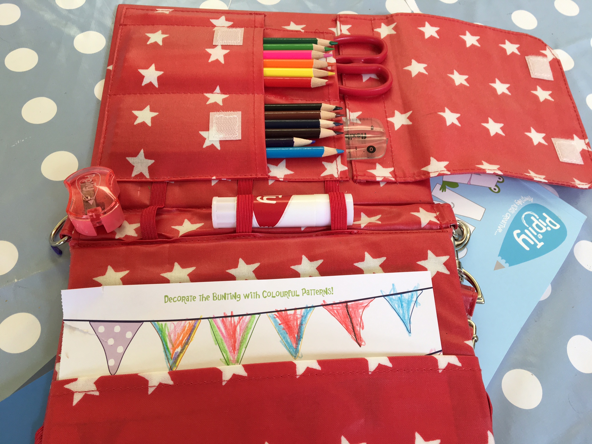 Pipity creates crafty kits to keep the children busy over the holidays (especially on lon journeys). They make the perfect Christmas stocking filler! (Exploring Exeter 2017)