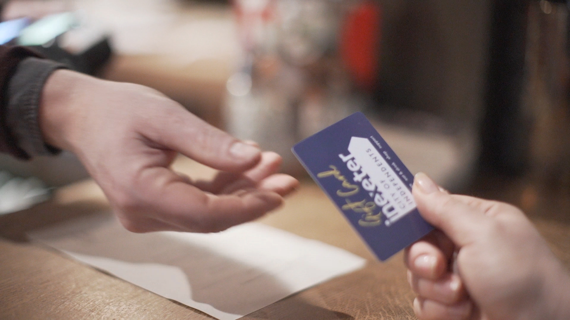 Christmas Shopping Exeter independents with the In Exeter Gift Card. Exploring Exeter. Image by @momentstomedia