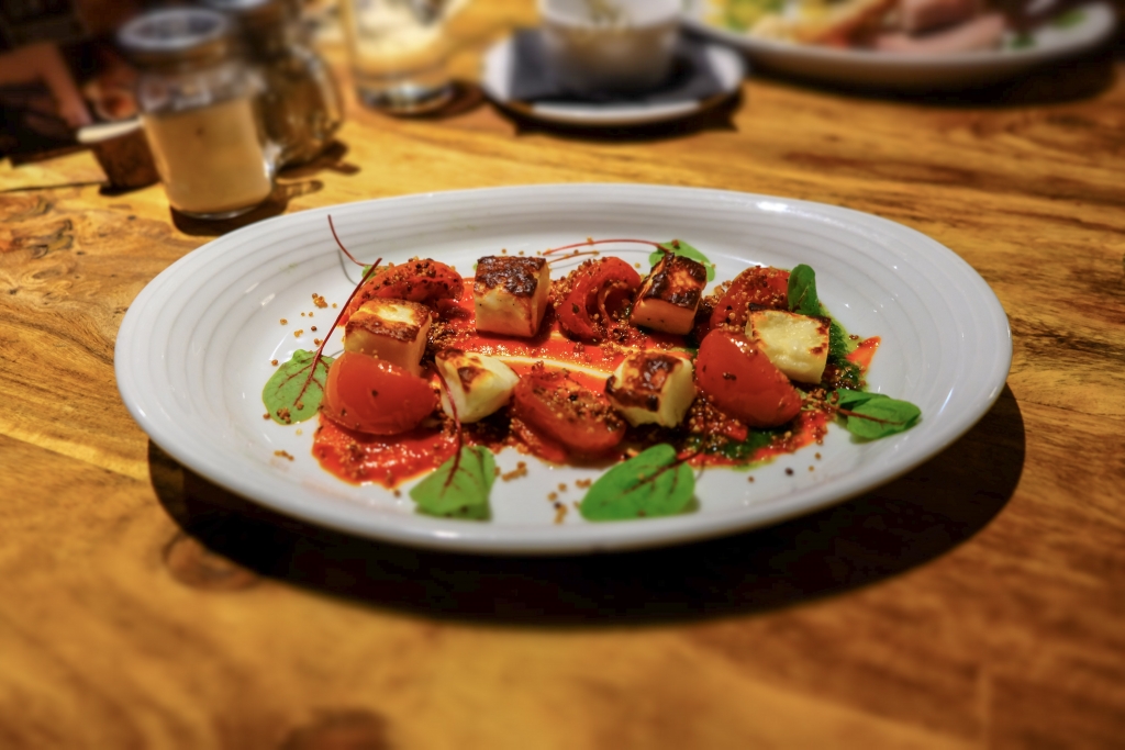 The River Exe Cafe team have taken over The Swan in Lympstone and it gets a thumbs up from us! Exploring Exeter 2019