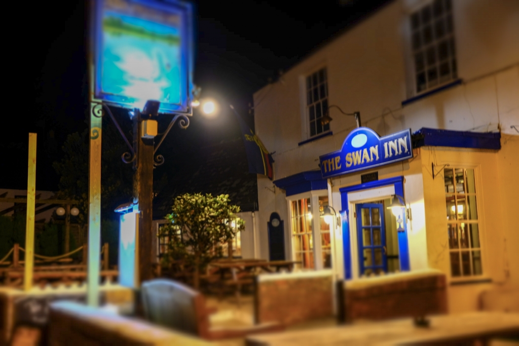 The River Exe Cafe team have taken over The Swan in Lympstone and it gets a thumbs up from us! Exploring Exeter 2019