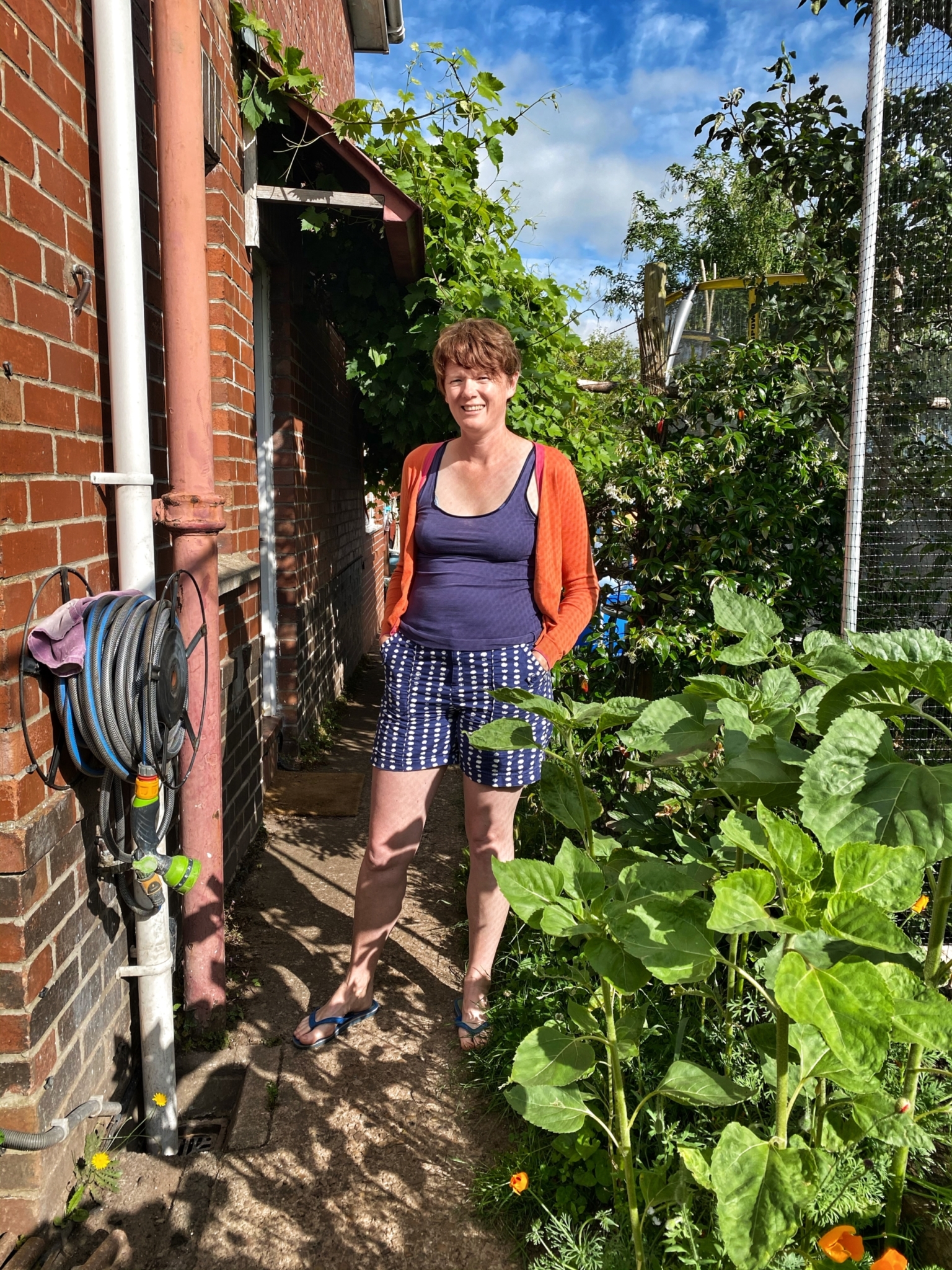 Exeter Lockdown Doorstep Photography #19: Daisy lives in Wonford with her husband, two primary aged children, 4 ducks, a hamster and some goldfish exploring exeter 2020