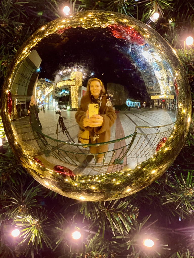 stephanie darkes in a bauble in princesshay, exploring exeter